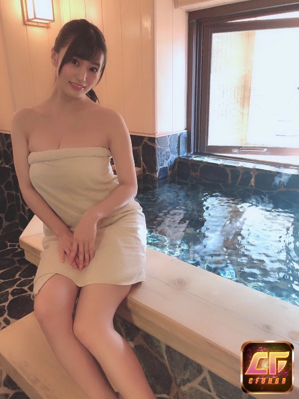 Tháng 3/2019, Shoko Takahashi tuyên bố sẽ tổ chức chuyến đi 2 ngày 1 đêm tới suối nước nóng cùng 40 fan nam